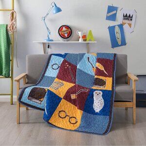 Soul & Lane Touch of Magic Lap Quilt - 50" x 60", Lightweight Quilted Throw